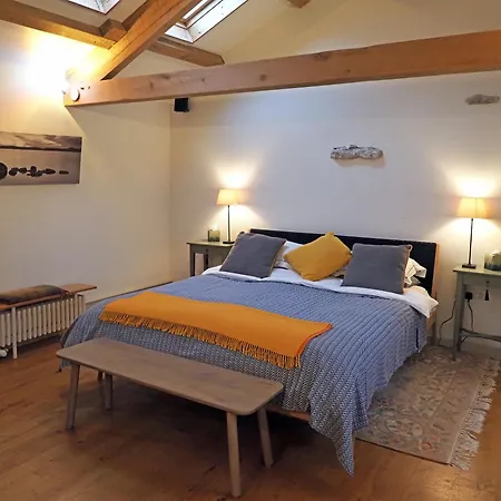 The Cow House Nyaraló *